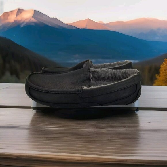 UGG Other - ✅UGG Ascot Black Leather Gray Sheepskin Lined Moc Toe Slippers Men’s 13 Comfort